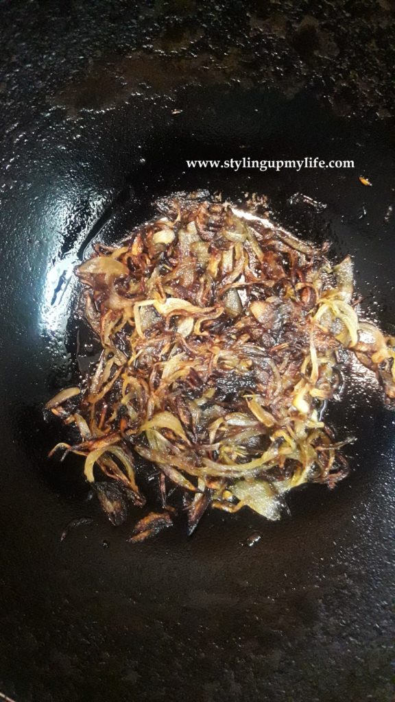 Peyaaj Beresta Fried onion paste Mutton Korma recipe