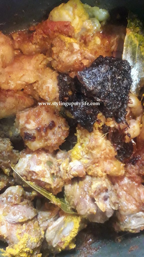 Peyaaj Beresta Mutton Korma recipe step by step